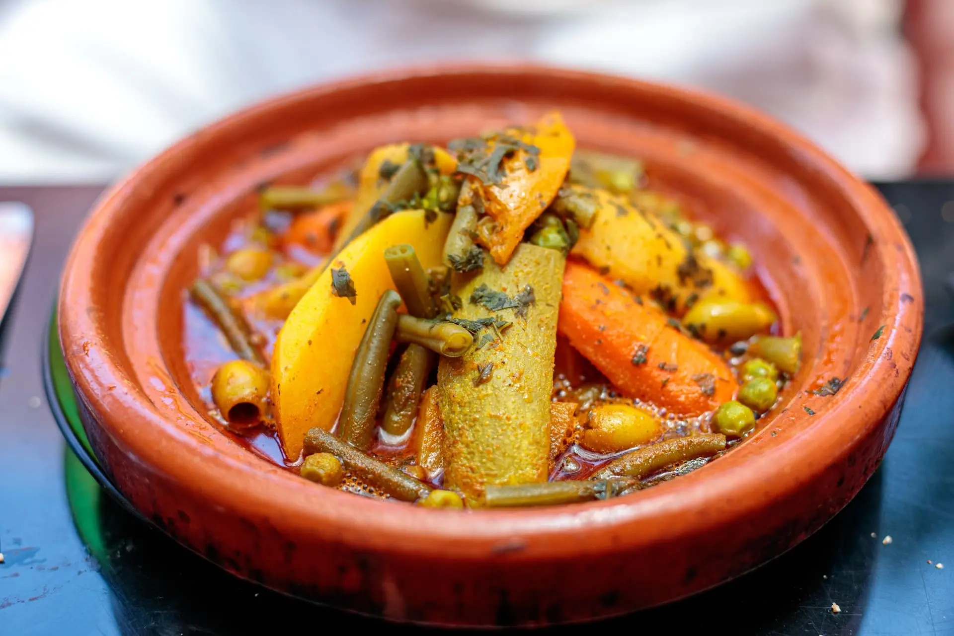 Tajine de légumes, accompagnement clair hors de la seule viande